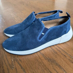 Franco Sarto Ida Slip On Suede Sneaker Women’s size 8